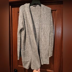 Pink clover Gray cardigan. Size M